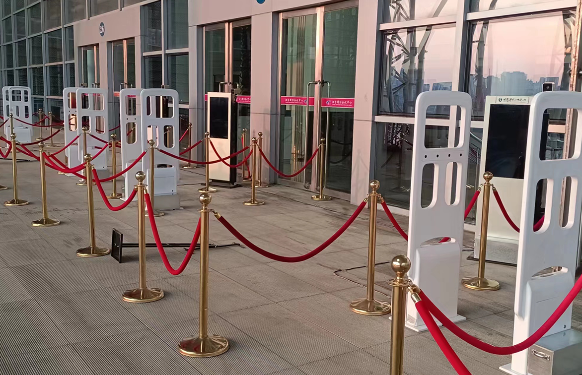 2024年青岛市、泰安市、烟台市两会技术服务保障工作圆满结束